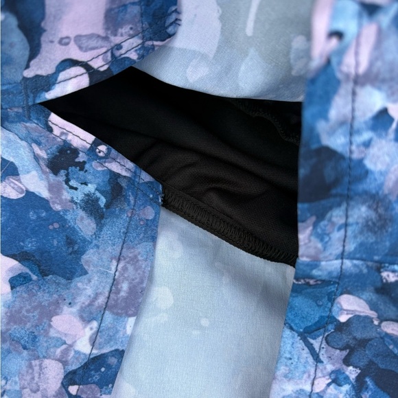 NWT - Gap Fit Running Shorts - Blue Watercolor Print - size medium - Picture 4 of 10